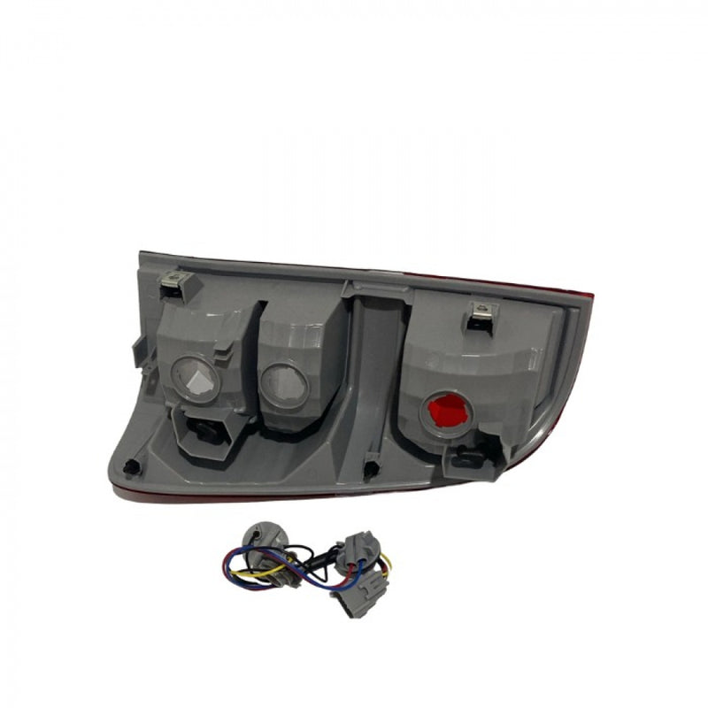 Lanterna Traseira Hilux 12/15 com soquete lado Esquerdo